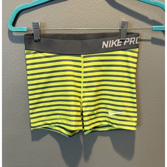Women's Nike Pro Shorts 3" Size M Yellow Gray Striped - Picture 1 of 3